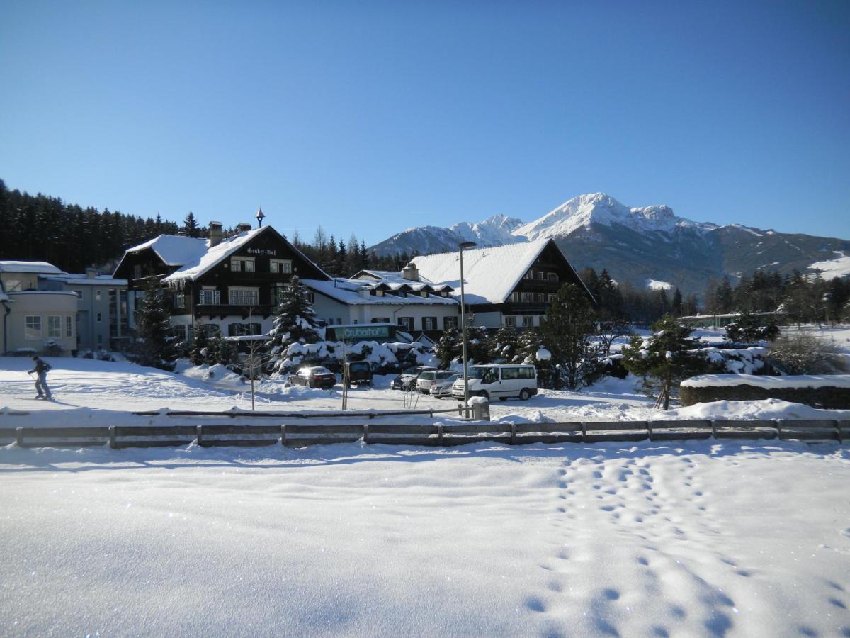 Hotel Gruberhof Innsbruck Igls B&B ภายนอก รูปภาพ