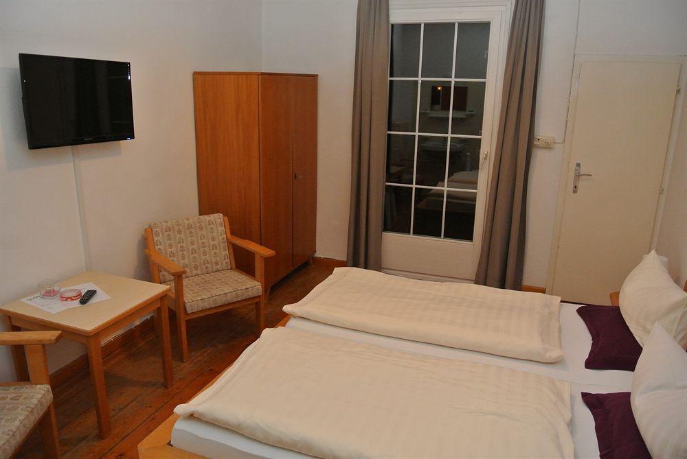 Hotel Gruberhof Innsbruck Igls B&B ภายนอก รูปภาพ